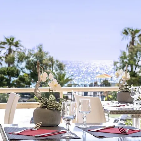 Otel Club Oustal Del Mar